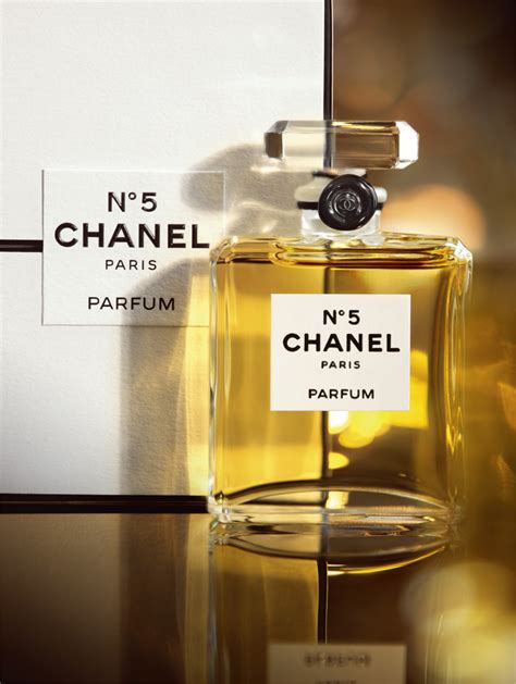 the no 5 perfume.